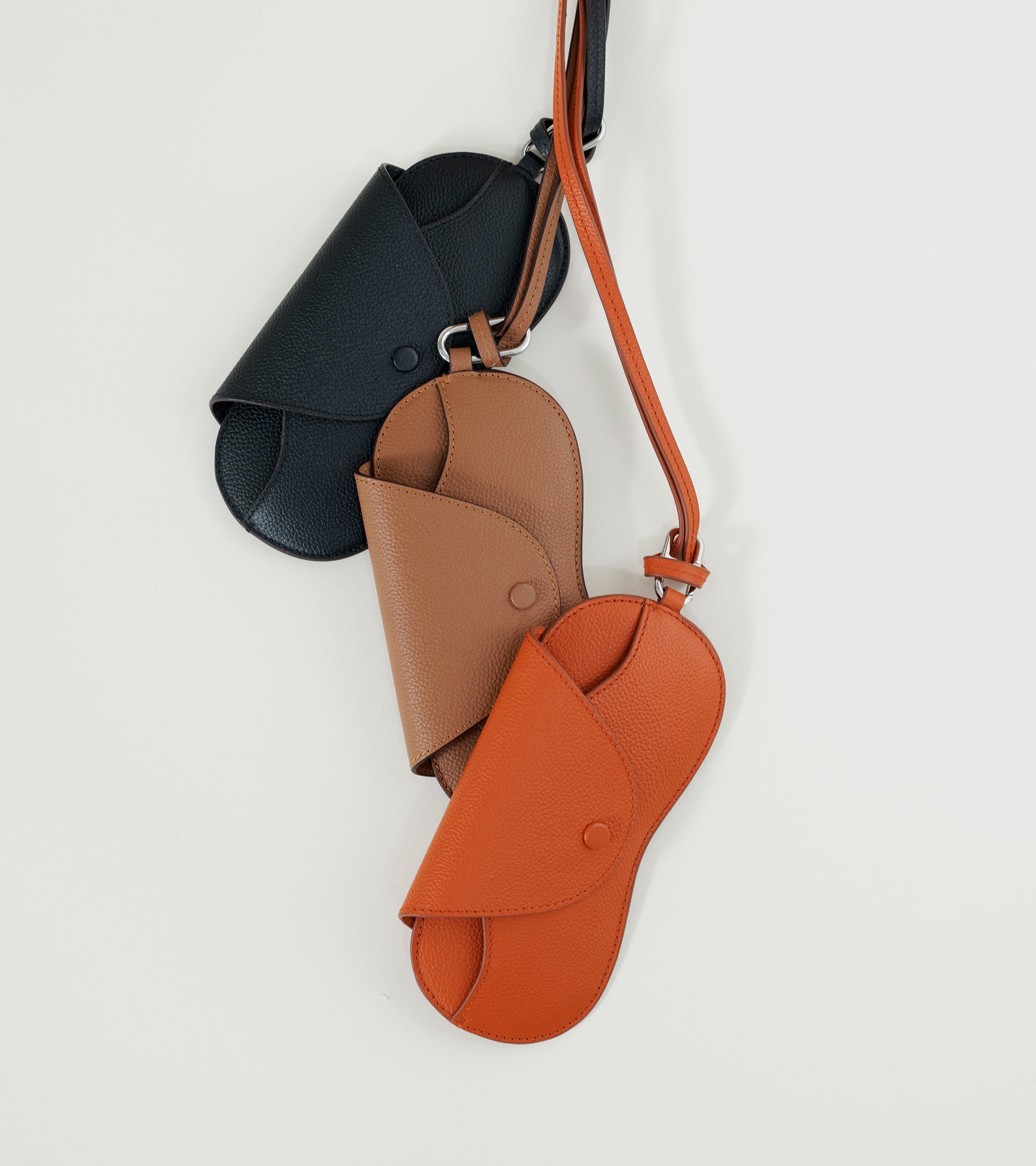 Etui à lunettes charms en cuir grainé