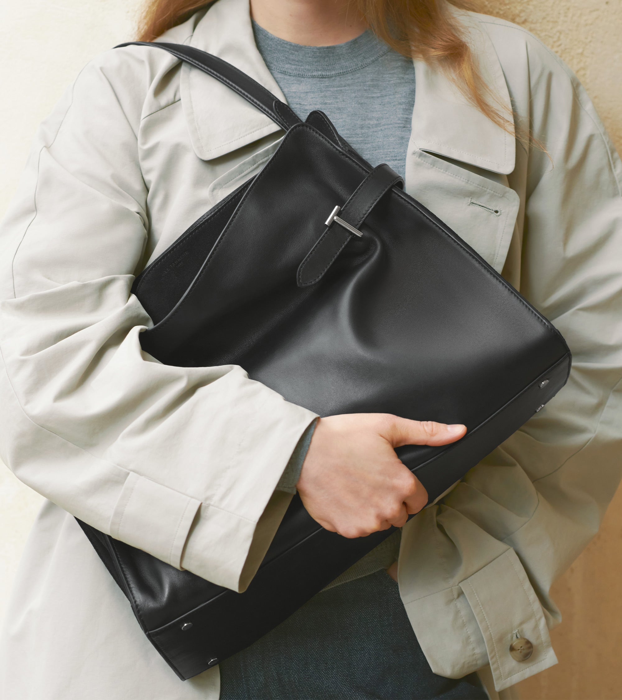 Maxi-Handtasche Emie aus Glatt- und Nubukleder