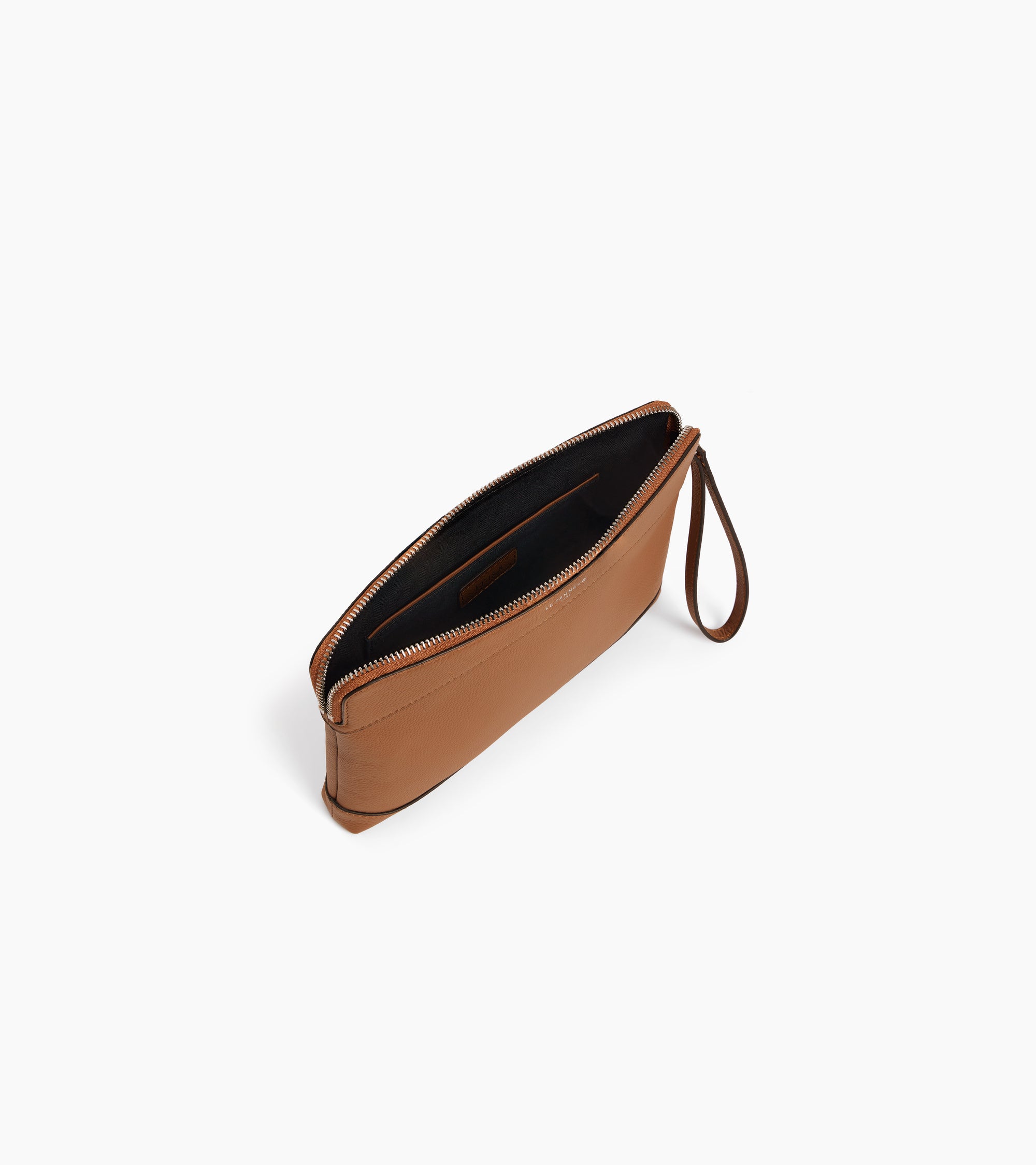 Kleine Tasche aus genarbtem Leder mit Reißverschluss