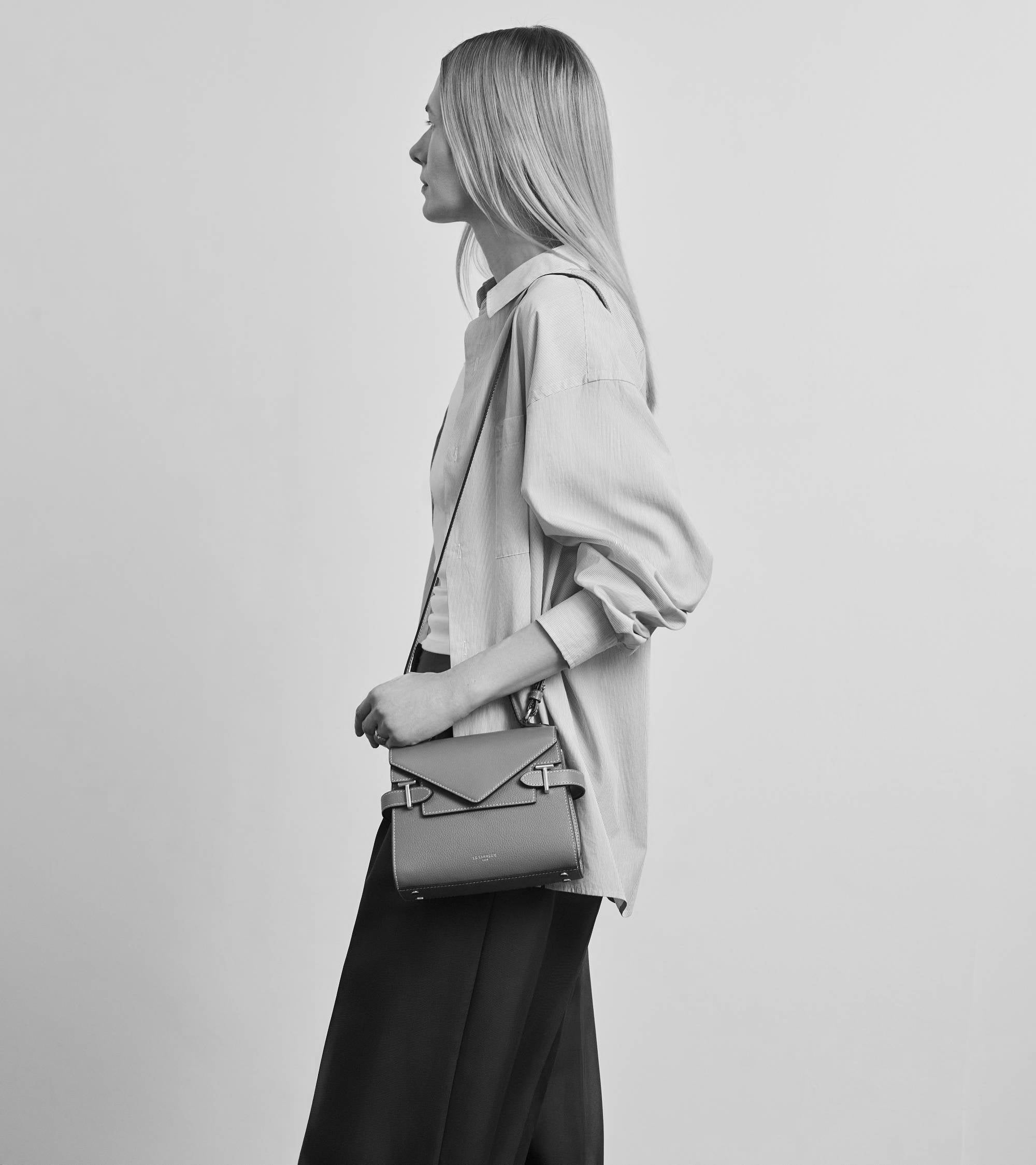 Emilie グレインレザー ダブルフラップ スモール ハンドバッグ