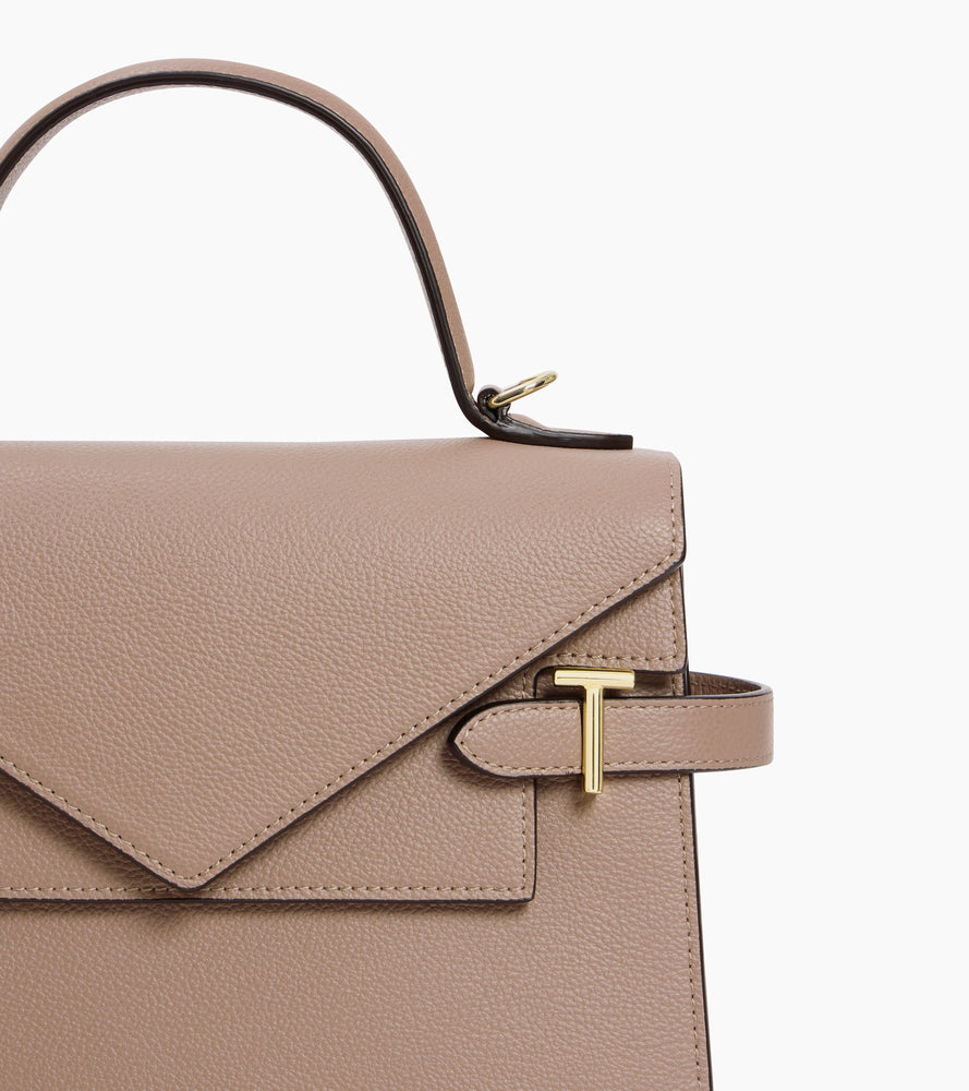 Bolso de mano mediano Emilie de piel texturizada con doble solapa