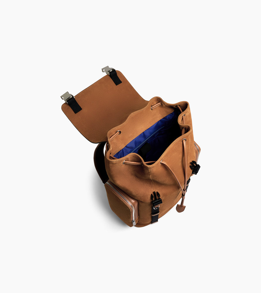 Mochila con solapa Maurice de piel nobuck granulada