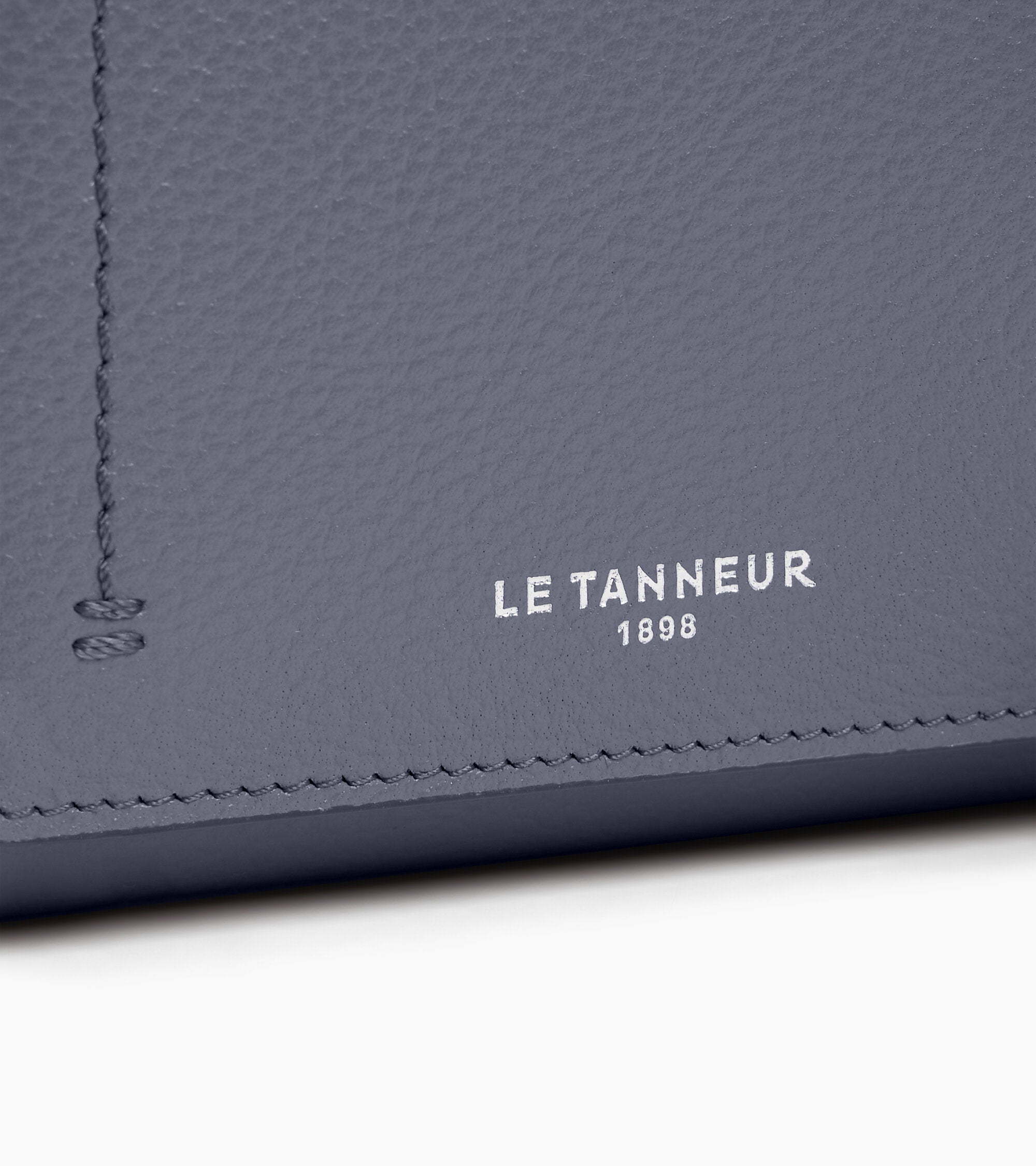 Kleine Brieftasche mit Klappe Louison aus genarbtem Leder
