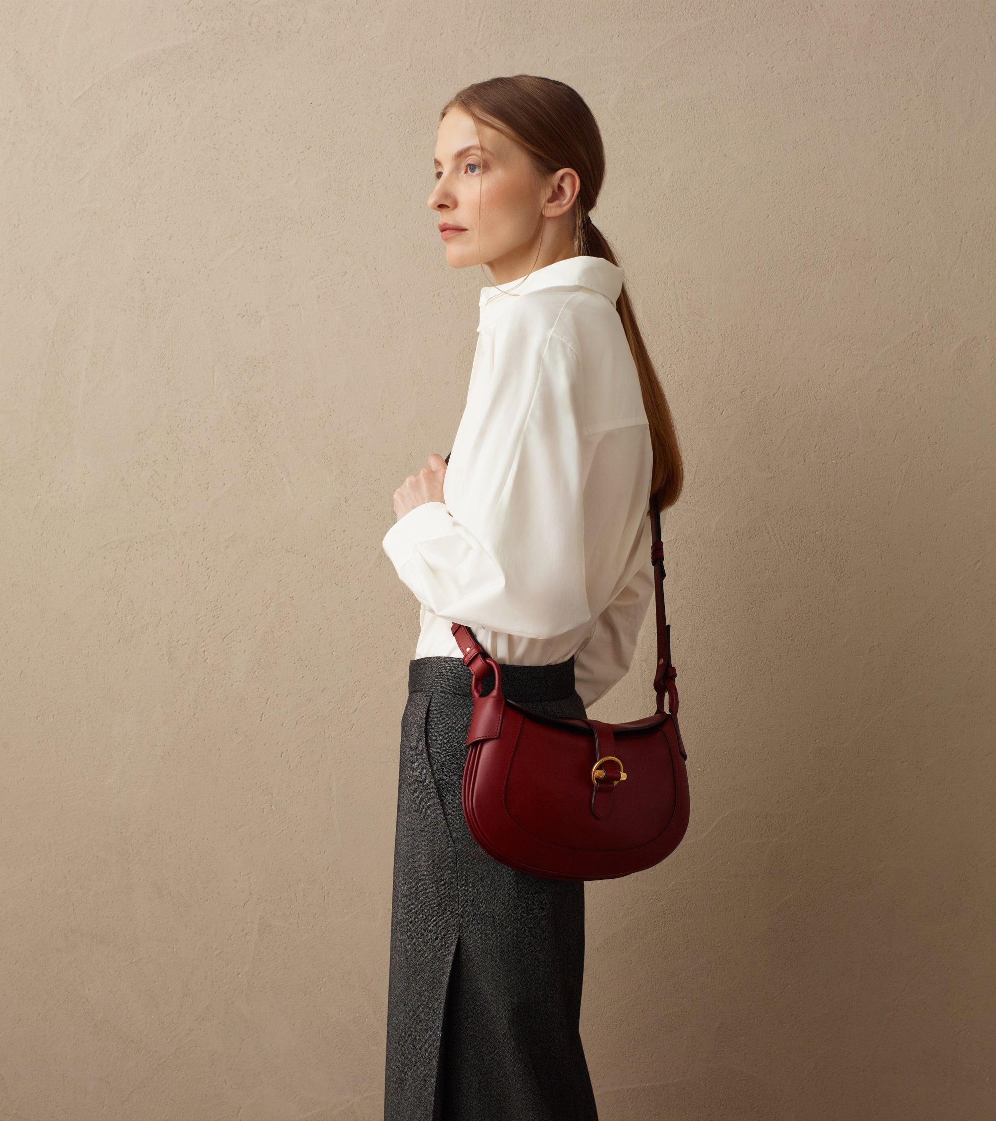 Bolso bandolera pequeño Pia de cuero liso