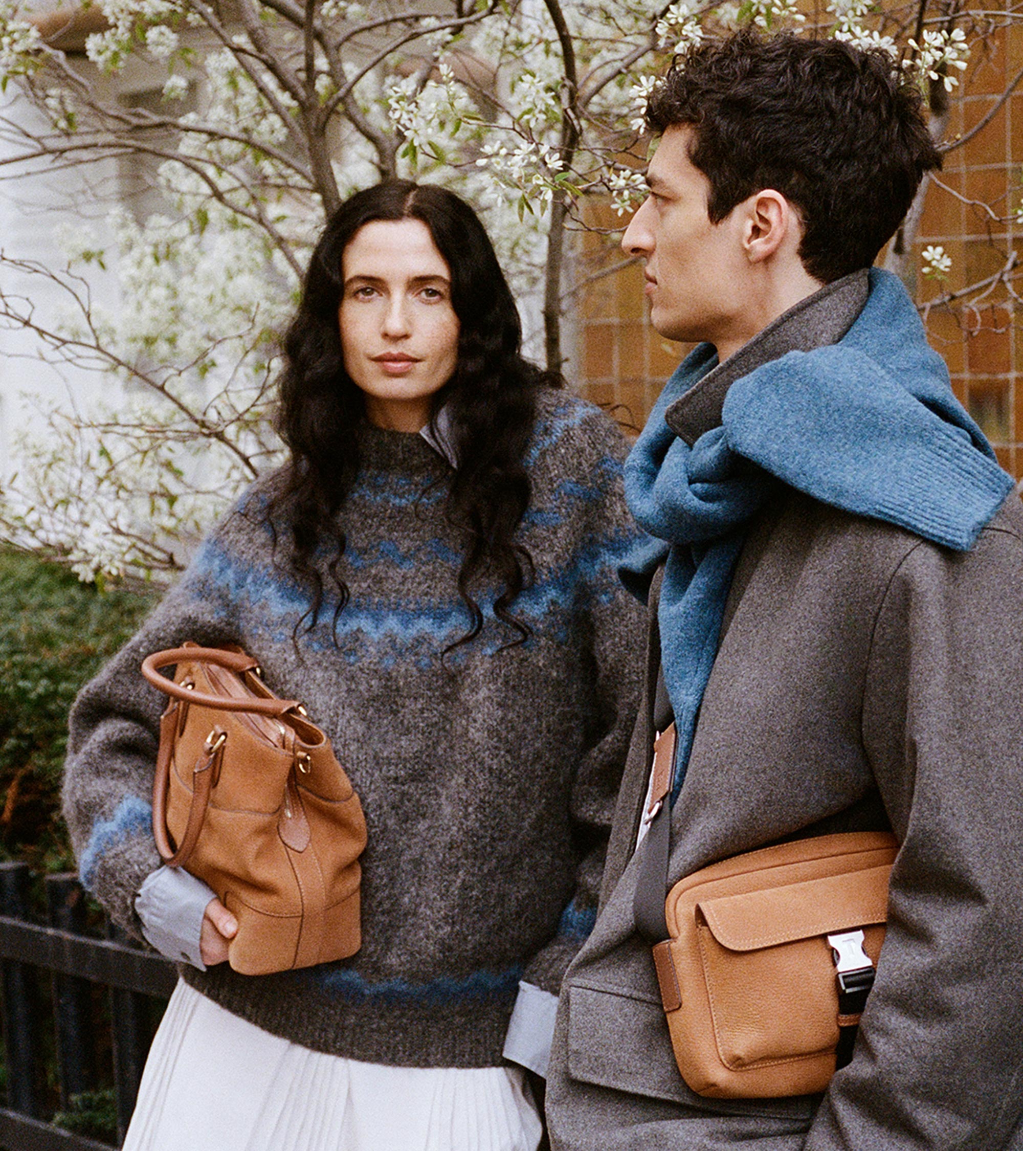Bolso pequeño Maurice de piel nobuk granulada